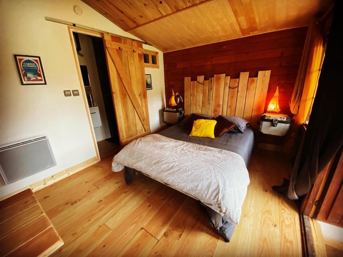 "Le Maloya" Chalets Independants -Chambre Balneo - Relais Motards Lacaune Εξωτερικό φωτογραφία