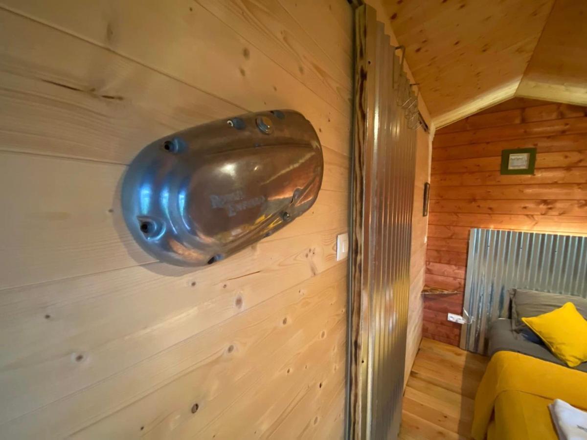 "Le Maloya" Chalets Independants -Chambre Balneo - Relais Motards Lacaune Εξωτερικό φωτογραφία