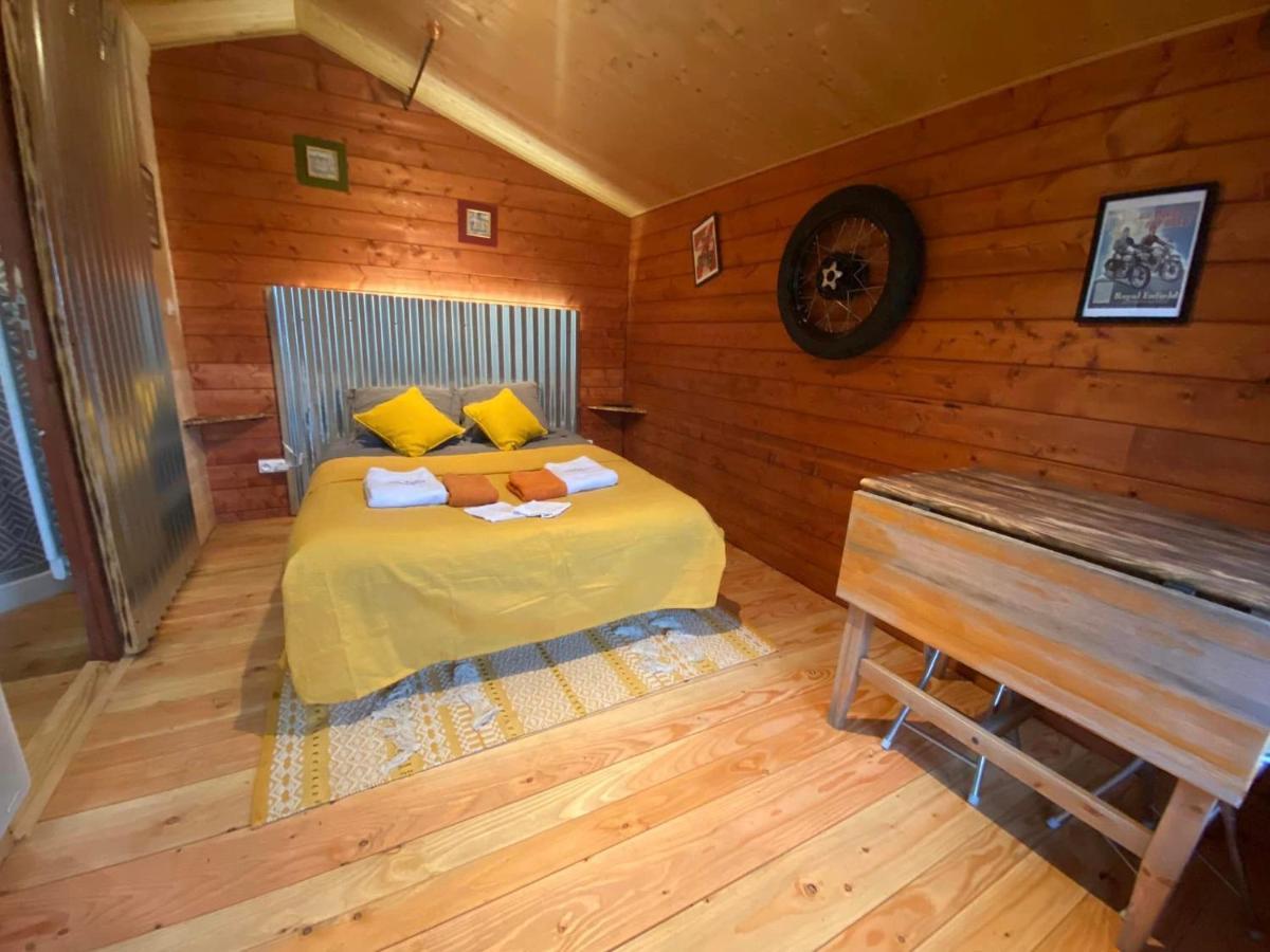 "Le Maloya" Chalets Independants -Chambre Balneo - Relais Motards Lacaune Εξωτερικό φωτογραφία